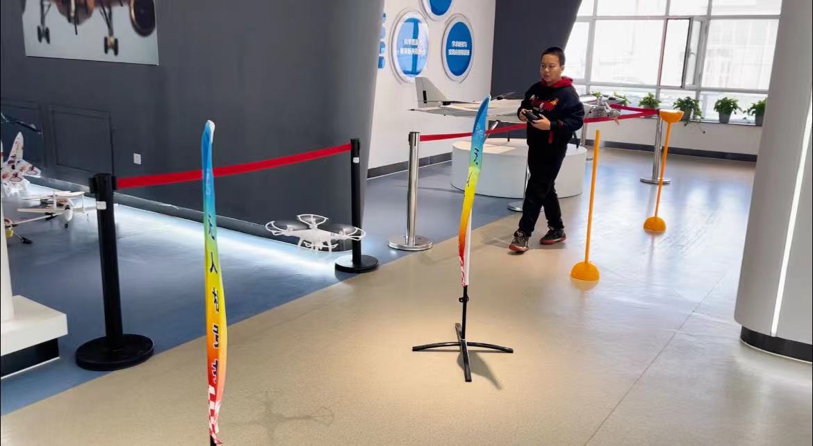 航拍未來:無人機教育在青少年成長中的角色與影響