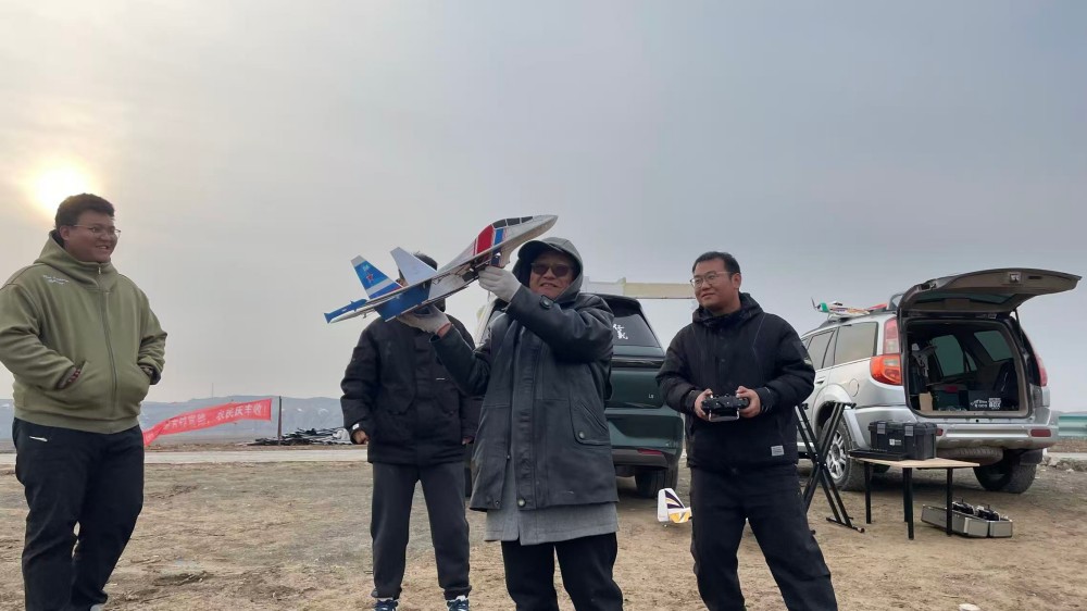 保華潤天新疆無人機(jī)培訓(xùn):手把手教學(xué),CAAC駕照輕松到手!